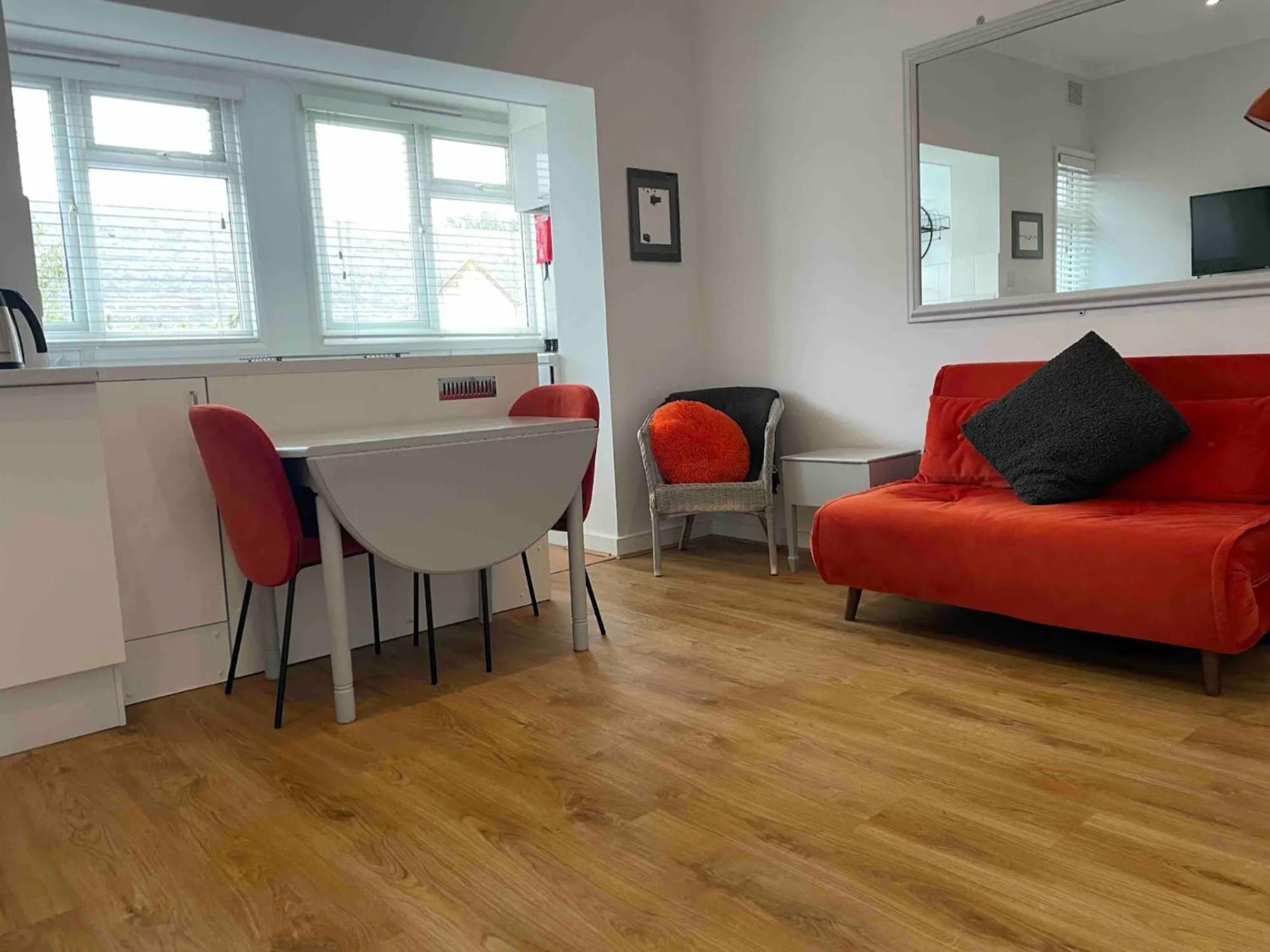 Flat In The Heart Of Leigh On Sea Less Than 2 Miles From The Beach Southend-on-Sea Buitenkant foto