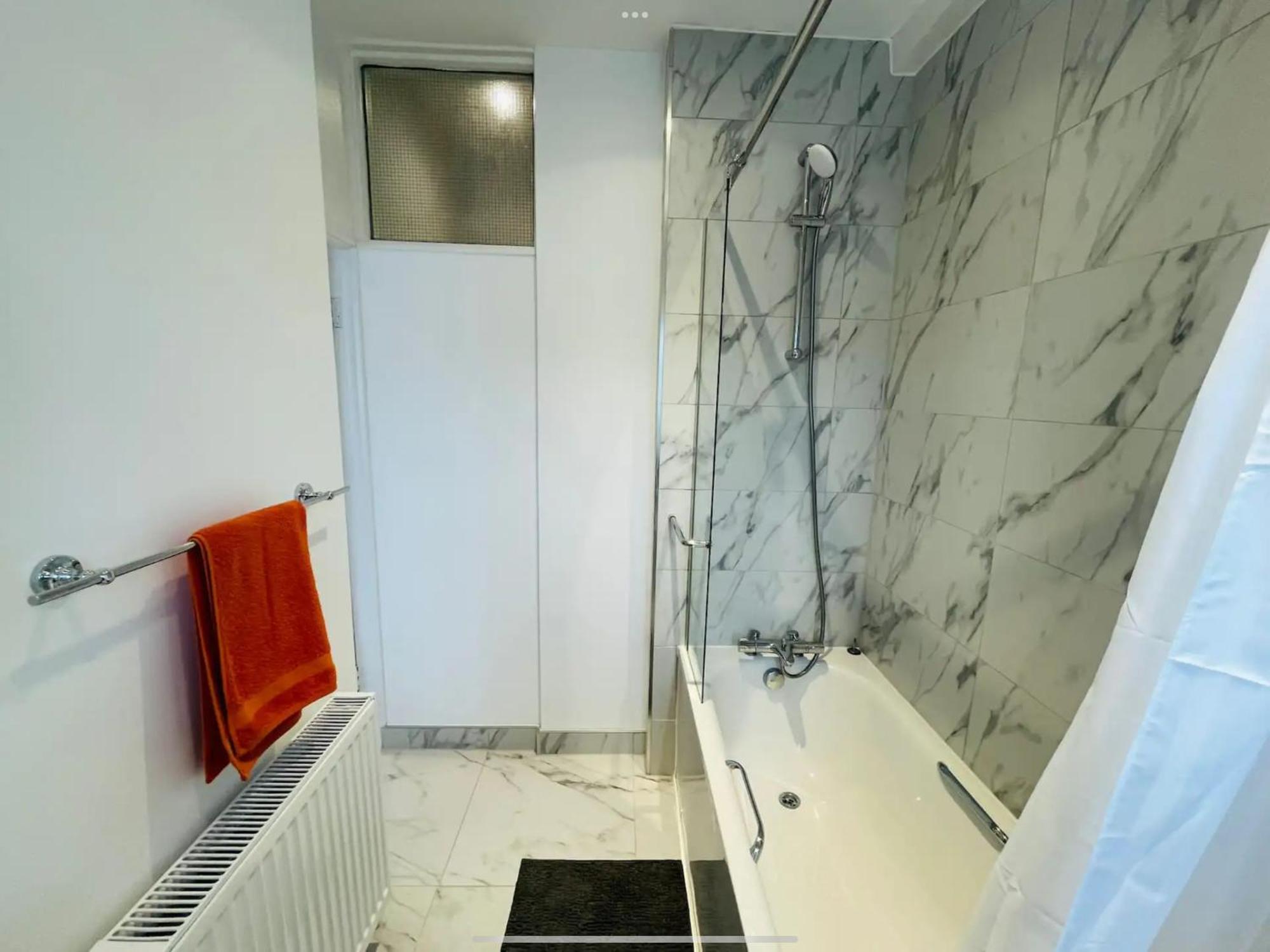 Flat In The Heart Of Leigh On Sea Less Than 2 Miles From The Beach Southend-on-Sea Buitenkant foto